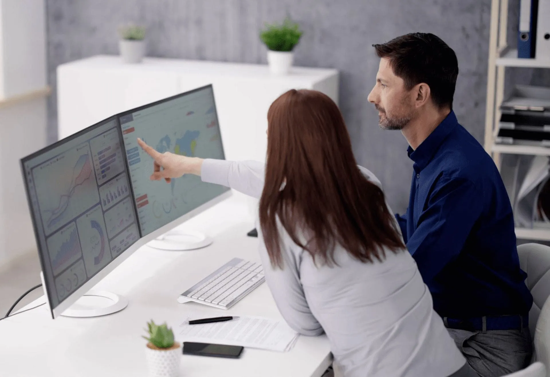 Project discussion with the team member